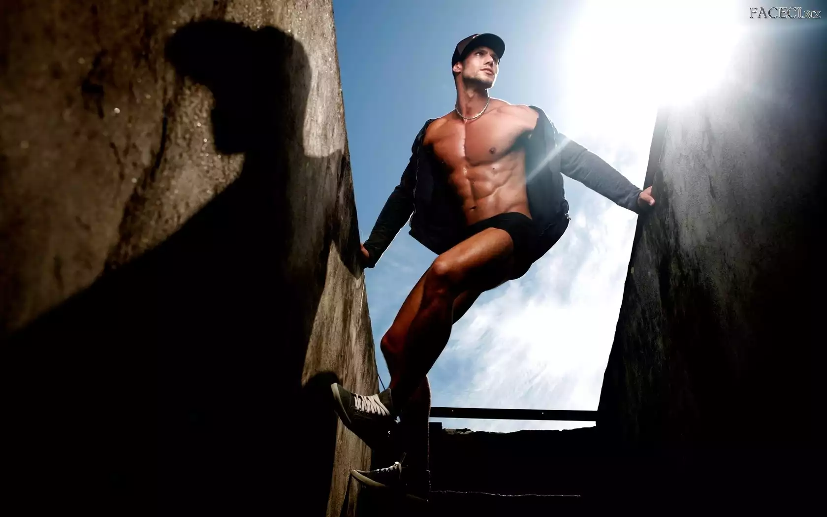 Tors, Jonas Sulzbach, Åšciany